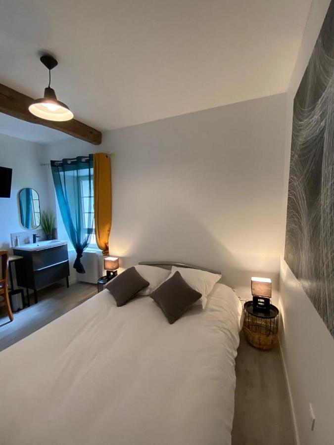 L'Annexe Du Chateau De Saint Genix ภายนอก รูปภาพ