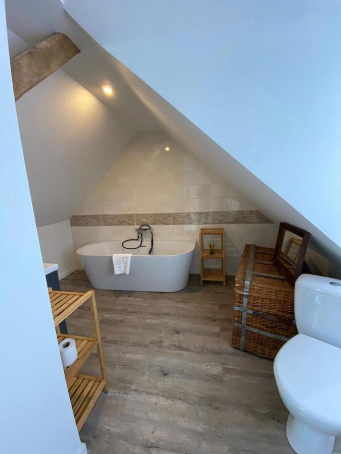 L'Annexe Du Chateau De Saint Genix ภายนอก รูปภาพ