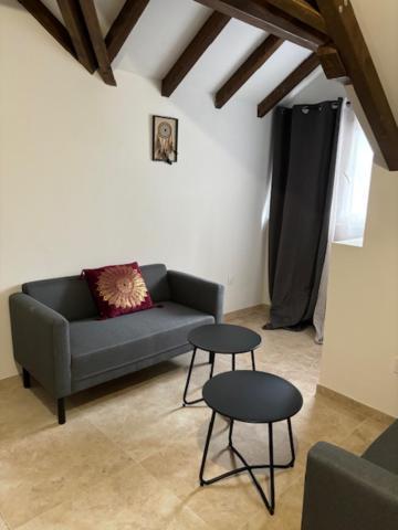 L'Annexe Du Chateau De Saint Genix ภายนอก รูปภาพ
